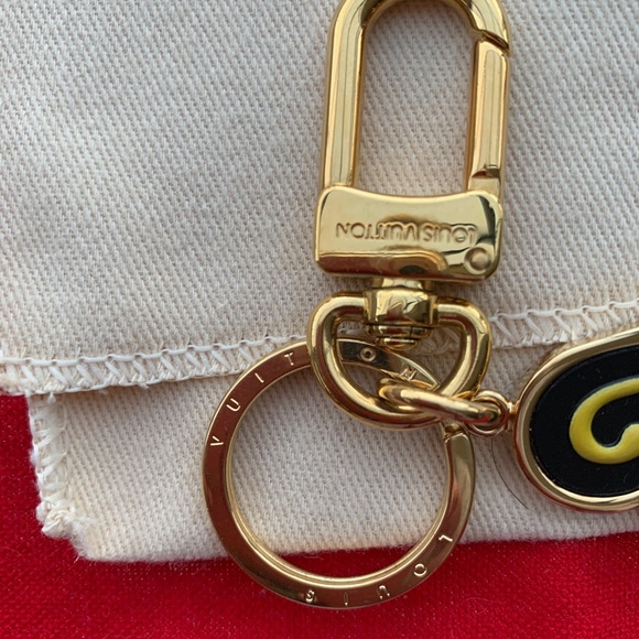LOUIS VUITTON Bnwt the RAREST charm! - Picture 4 of 7
